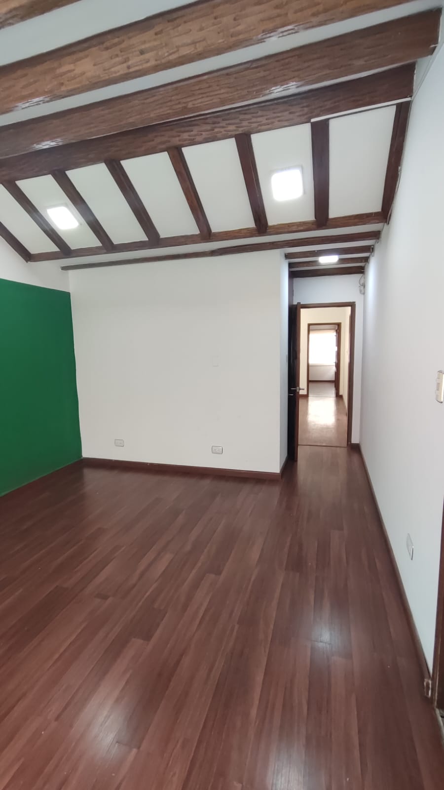 Casas en venta en Bogotá Remate Bancario Santa Barbara - Image 3