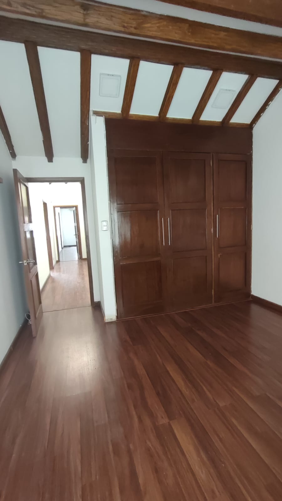Casas en venta en Bogotá Remate Bancario Santa Barbara - Image 5