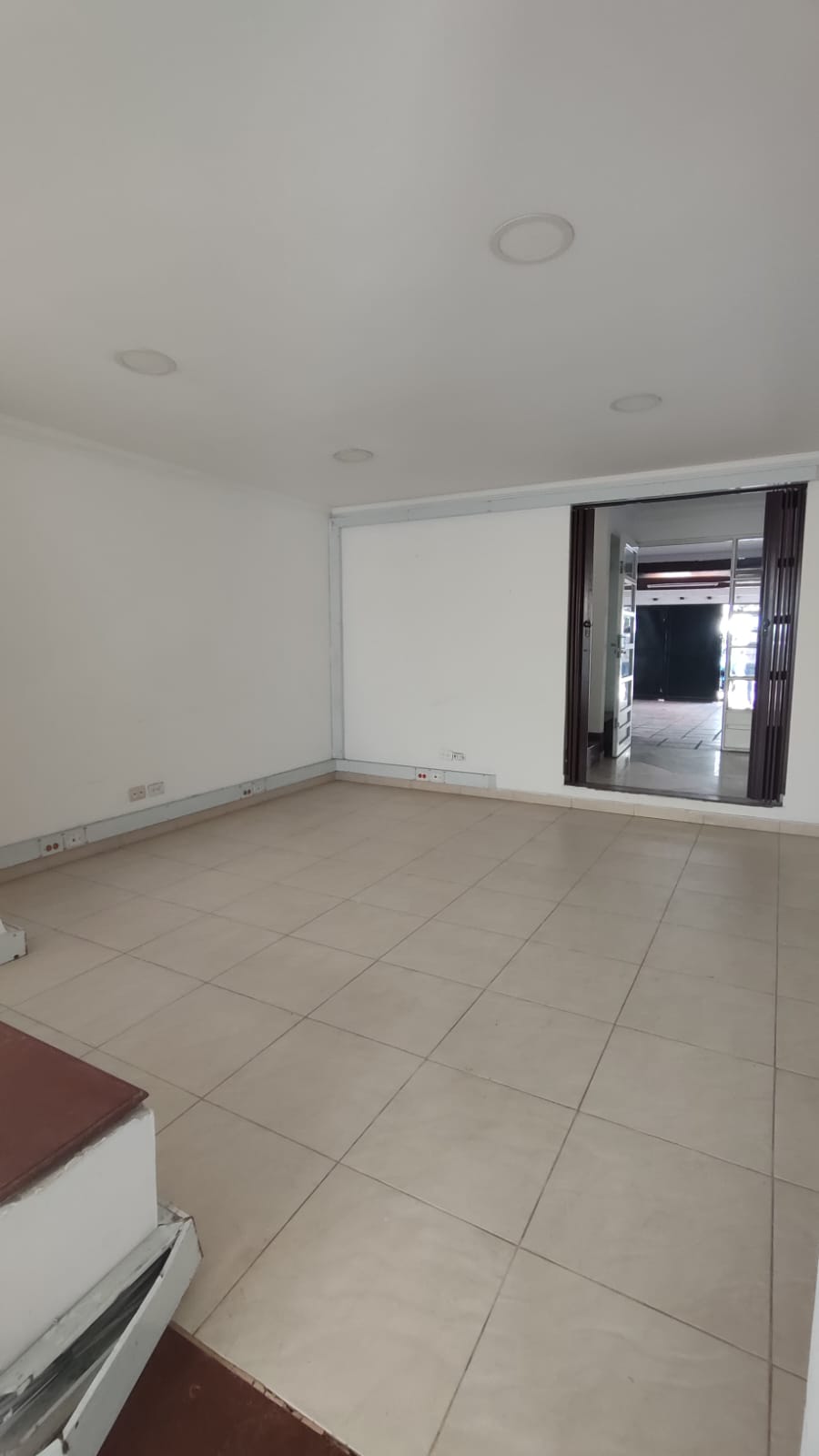 Casas en venta en Bogotá Remate Bancario Santa Barbara - Image 8